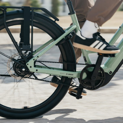 Electric City Bike 400W – Step-Through Frame